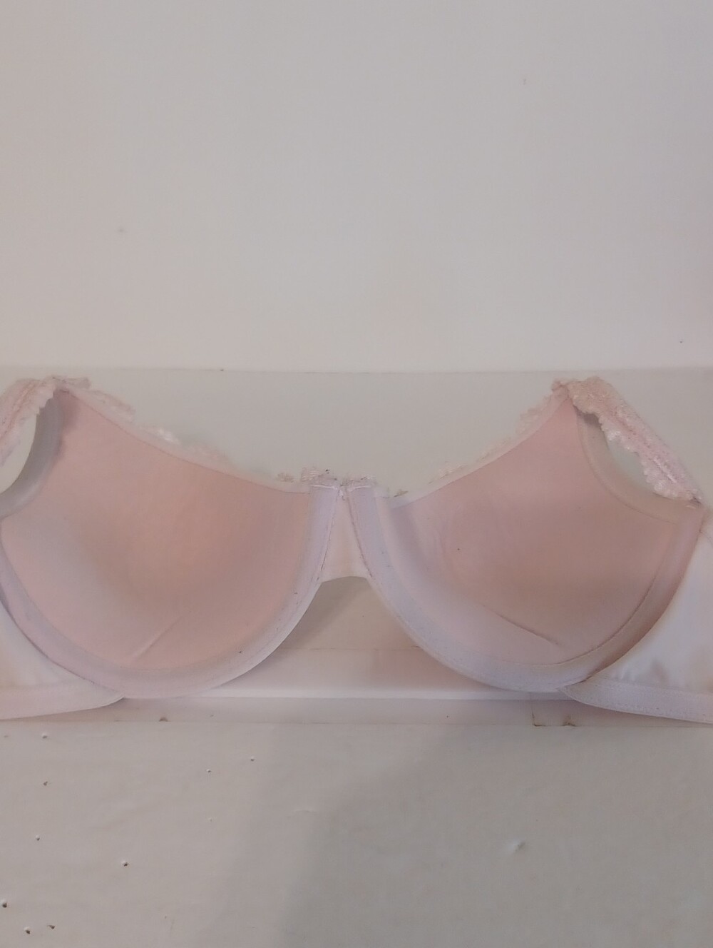 Fruit of the Loom Pale Pink Underwire Bra Trimmed In Lace 36D